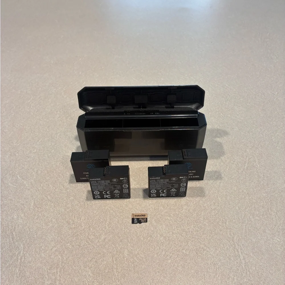 Insta360 Ace Pro 2 Black Camera
